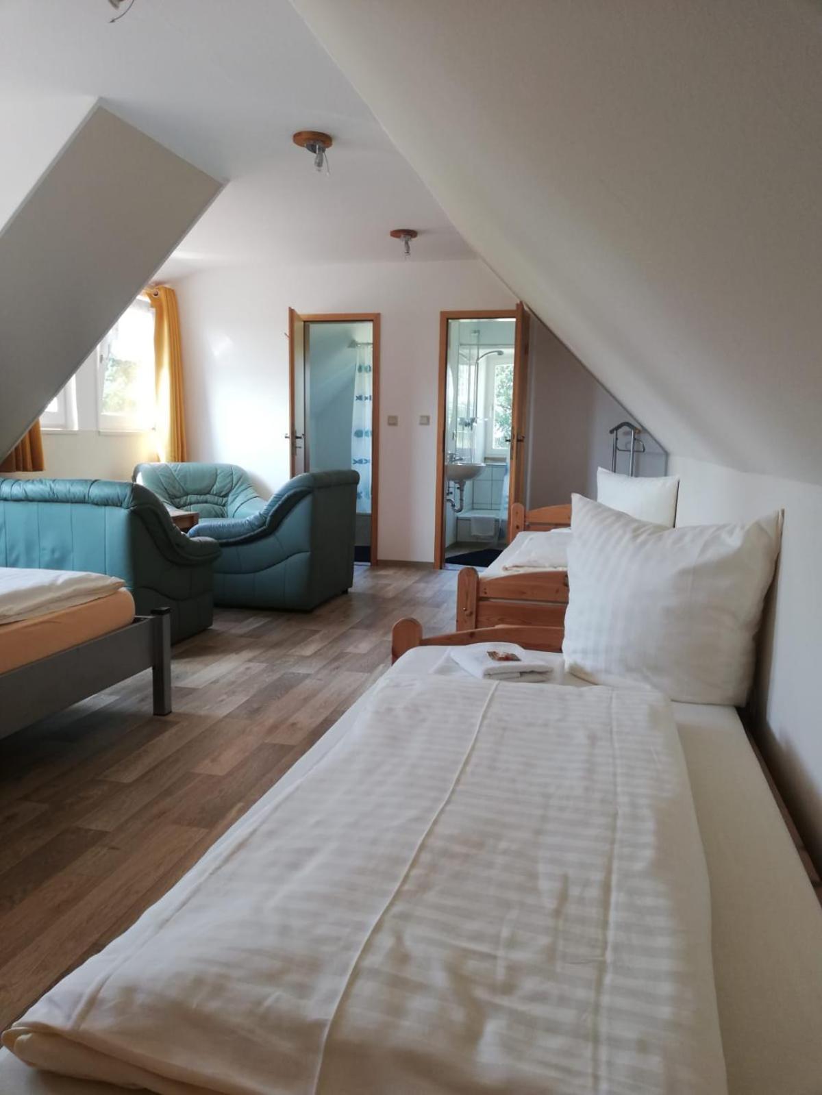 Landgasthaus Zur Muehlenwirtin ペータースハーゲン エクステリア 写真